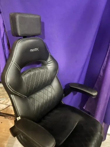 CADEIRA ESCRITÓRIO NOVA. 1000$