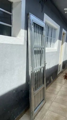 Porta de Alumínio Reforçado com Grade - Ótimo Preço<br>