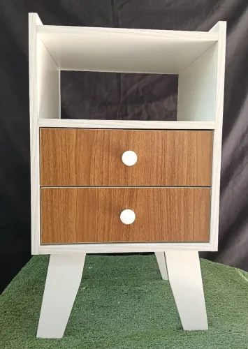 Criado mudo 100%MDF , 2 gavetas espaçosas com corrediças telescópicas, material durável