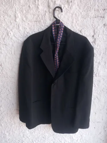 Vende se 2 ternos sem a parte debaixo obs nao entrego 100 os 2