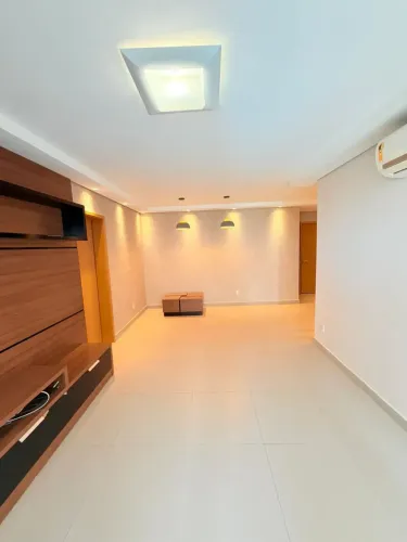 Cond. Brasil Beach - 3 quartos sendo 1 suíte - 02 vagas de garagem