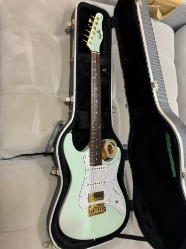 GUITARRA TAGIMA STELLA - CUSTOM PICKUPS