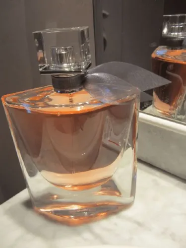Perfume La vie est belle 100ml  novo