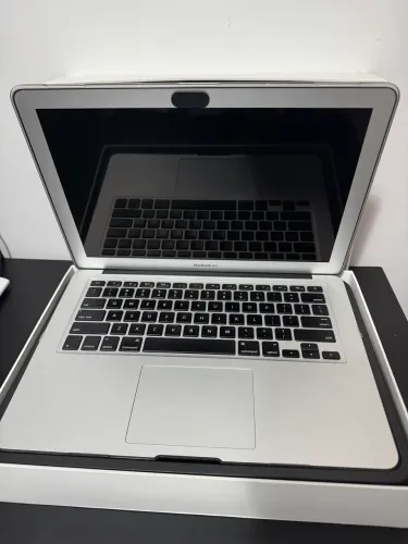 MacBook Air 13? 2017 | Intel Core i5 | 128GB SSD | Excelente Estado 