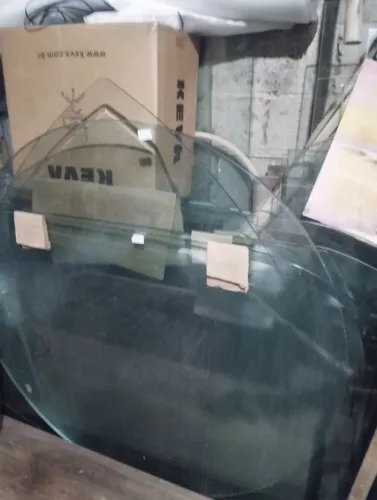 Vários tampos de cristal bisotê 