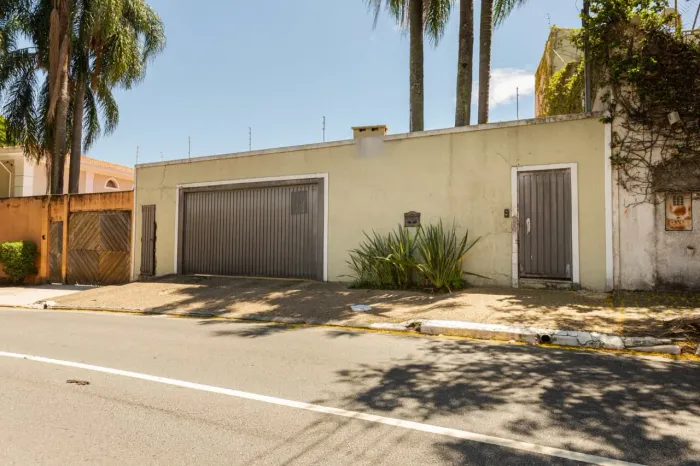 Casa comercial na Avenida Giovanni Gronchi, 1256 - Casa 370 m²