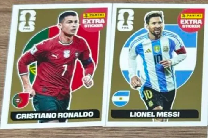 Messi e cr7 OURO LEGENDS EXTRA PANINI