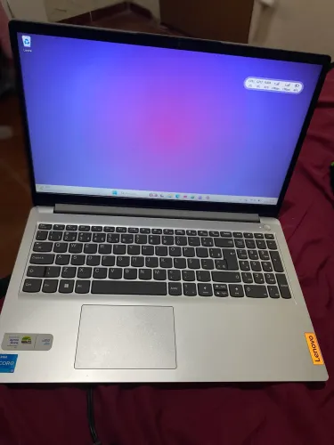 Notebook Lenovo IdeadPad 1i Intel core i3