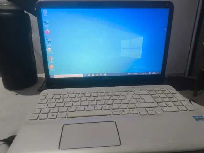 Notebook Vaio i3 (troco por iPhone)