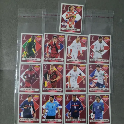 Legend 2022 lote com 13 figurinhas