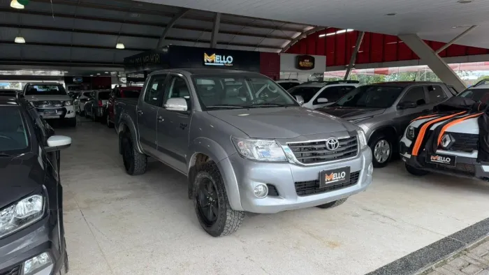 Toyota Hilux CD SRV 4X4 2.7 Flex 16V Aut. 2015
