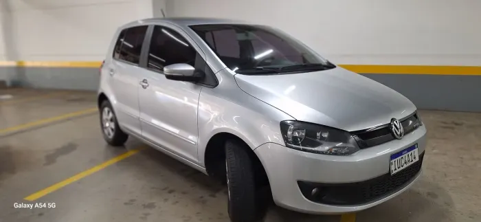 Volkswagen Fox Bluemotion 1.6 MI Total Flex 5P. 2013