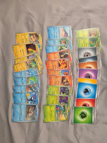 Lote 71 Cartas Pokémon - Coleção Escuridão Absoluta Todas Distintas