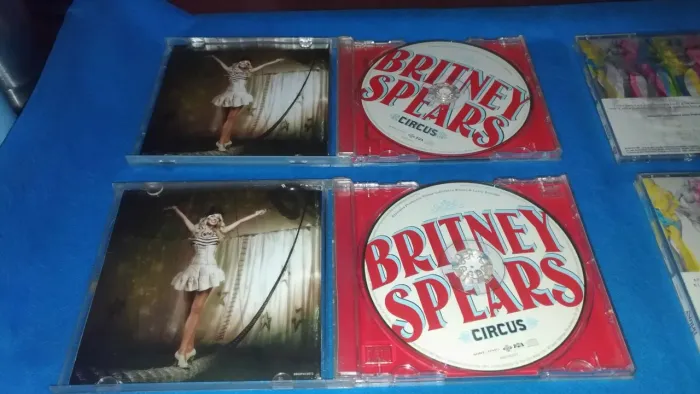 Cd da Britney Spears, bom estado, unidade.