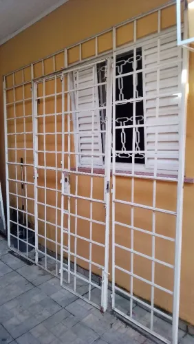 Portão de ferro