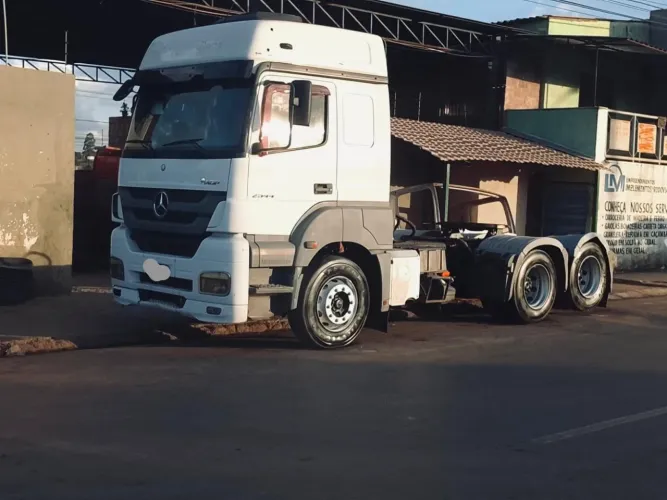 MB Axor 2018