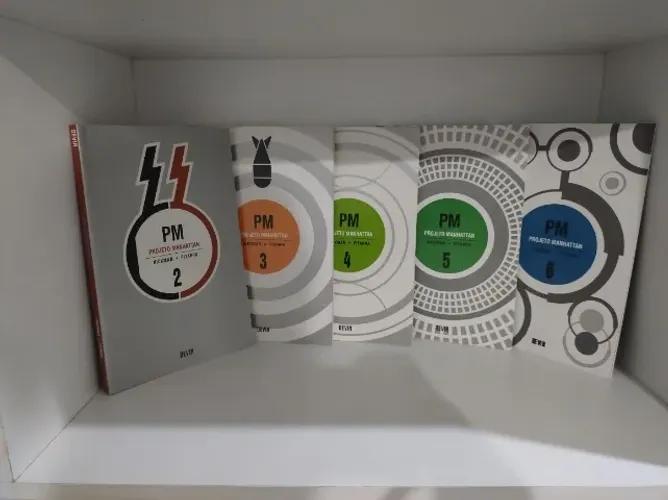 Coleção Projeto Manhattan Vols. 2, 3, 4, 5 e 6 - Jonathan Hickman - Devir