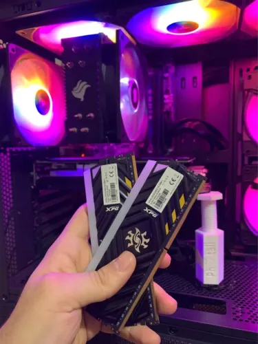 16GB (2x8) RAM XPG RGB TUF Gaming - DDR4 3000MHz (entrego