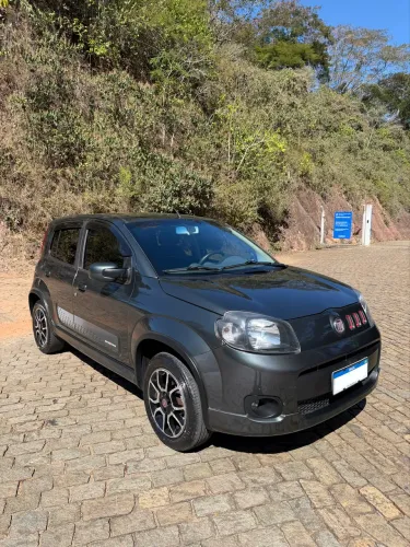 Fiat Uno Sporting 1.4 EVO Fire Flex 8V 4P 2013