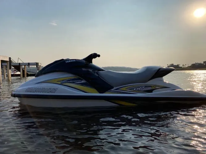 JET SKI YAMAHA WAVE RUNNER 1300r