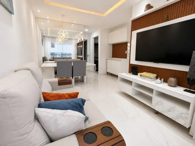 Imóvel para aluguel possui 70 metros quadrados com 2 quartos em Prado - Recife - PE