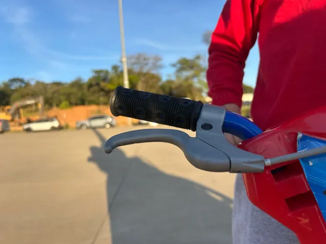 Bicicleta patrulha canina aro 14 usada acompanha rodinhas