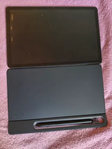 Tablet Samsung S9 com 12 GB de RAM e 256 HD de memória .