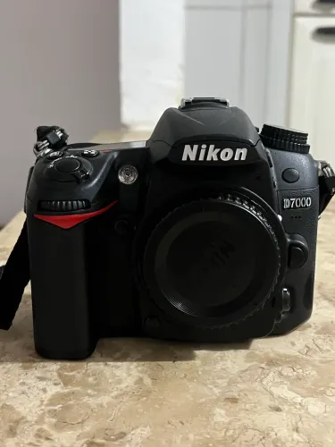 Nikon D7000