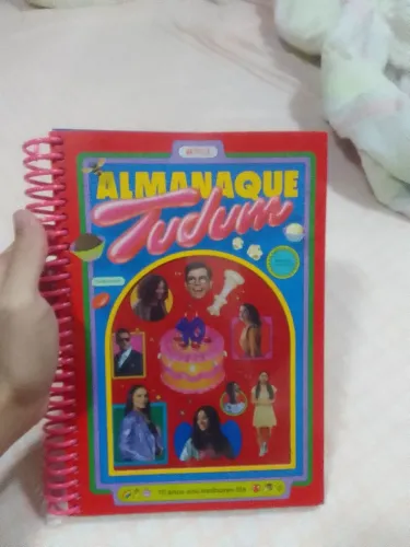 Livro Ilustrado Netflix Tudum.