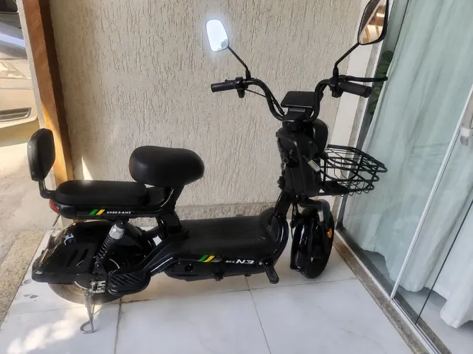 Bicicleta elétrica 800w Aro 12