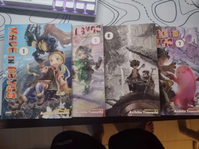 Mangá Made in Abyss e Sword Art Online