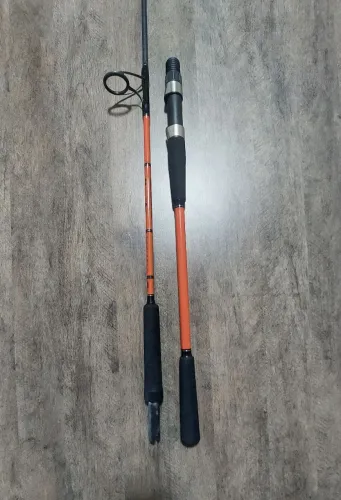 Vara Marine Venza BG 20-50lbs 2.13mts c/ molinete Shimano Sienna 4000