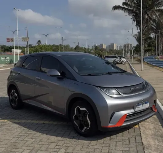 BYD Dolphin EV (Elétrico) 2025