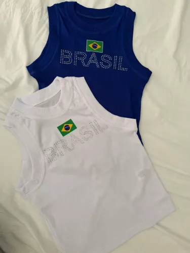 Blusa Brasil TAM M ( kit c 2 50,00)