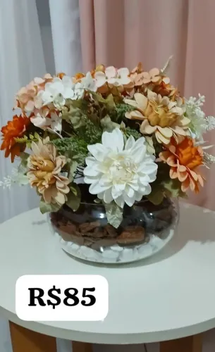 Vendo arranjos decorativos e faço tbm por encomenda