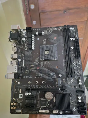 Placa mae A320M - GIGABYTE ( COM DEFEITO ) LEIA DESCRIÇÃO 