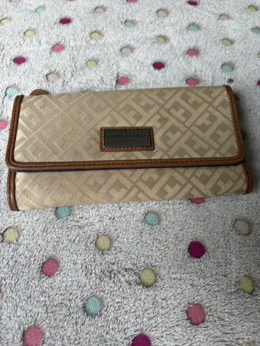 Carteira Guess