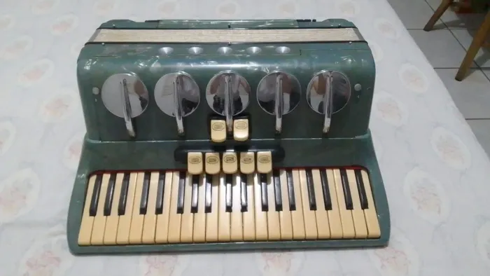 Acordeon Scandalli Maestria VII