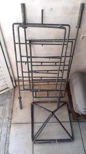 Espeto para fogo de chão
