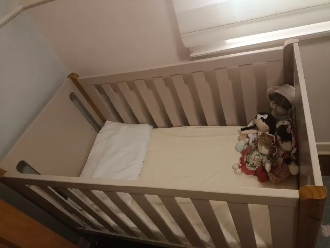 Berço Reller 3 em 1 que vira mini cama - ótimo estado