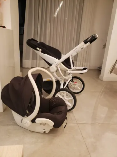 Carrinho Quinny Moodd + Bebê Conforto Maxi-Cosi | Excelente estado