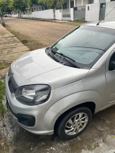 Fiat Uno Attractive 1.0 EVO Fire Flex 8V 5P 2021