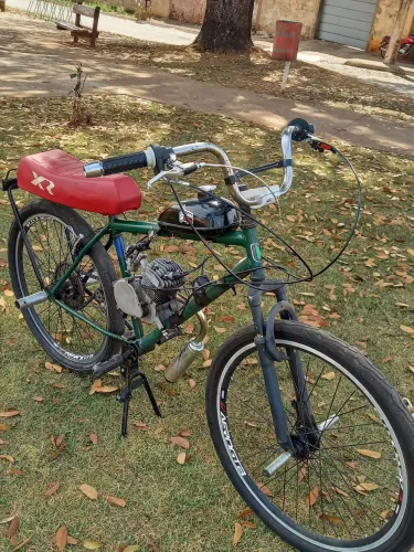 Bicicleta motorizada Bem conservada 