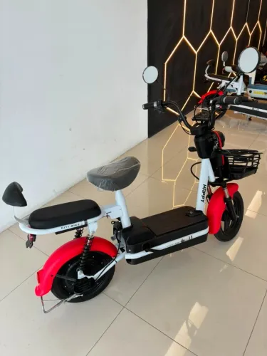Scooter elétrica 400w - Praticamente 0km