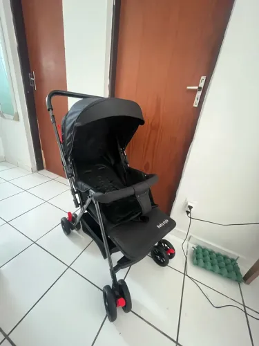 carrinho de bebê