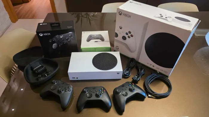 Xbox Series S 512Gb 1, 2 ou 3 controles