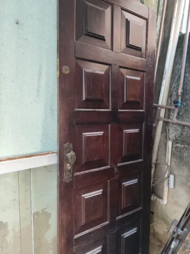 Portas - madeira maciça 