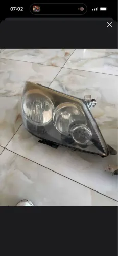 Par de faróis para Hilux sw4 2005-2009