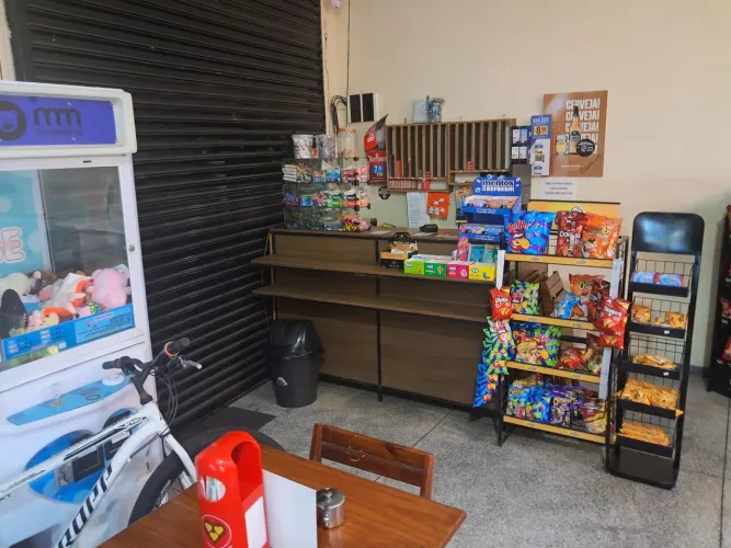 Passo ponto, mercadorias e equipamentos.