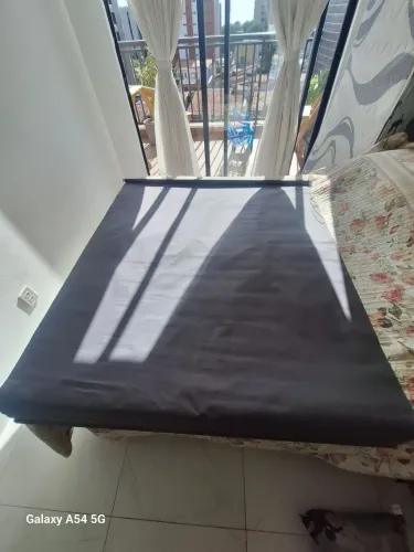 Persiana de rolo black-out cinza escuro 135x160